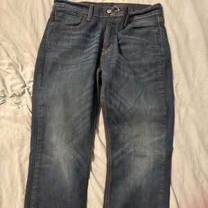 541 Levi’s blue jeans